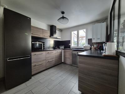 Maison - 88 m² - 5 pièces