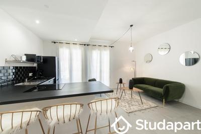 Chambre - 14 m² - 1 pièce