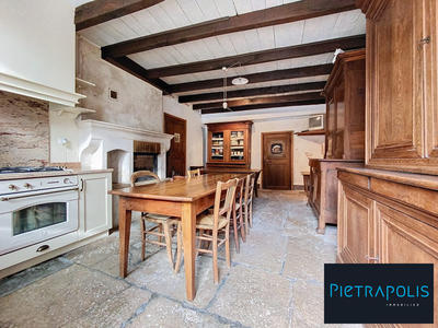 Maison - 92 m² - 4 pièces