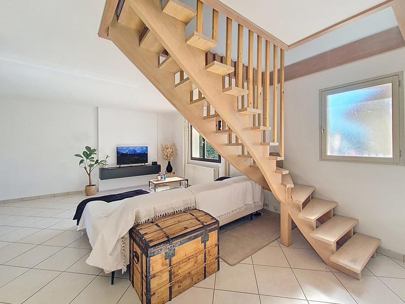 Maison - 140 m² - 8 pièces