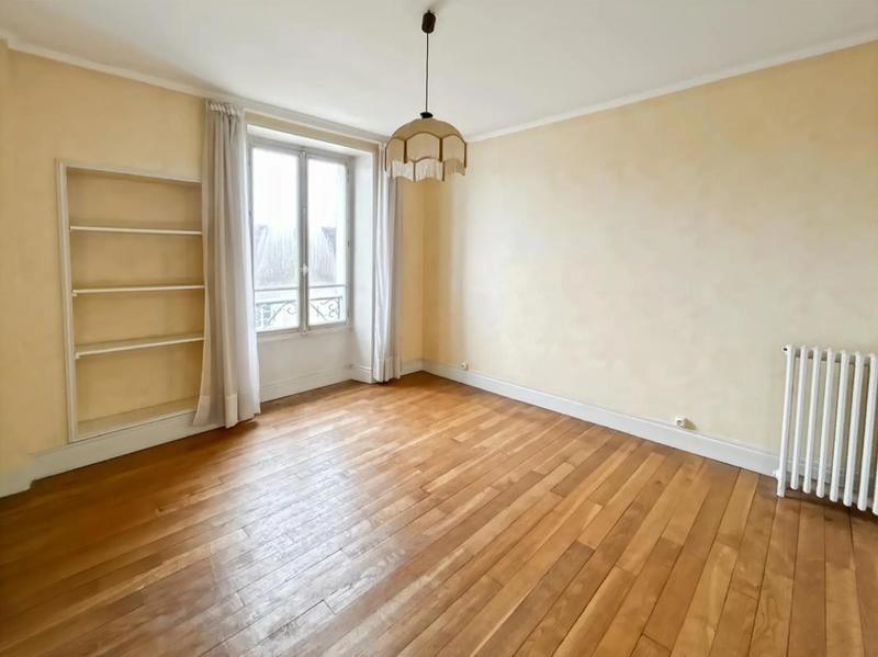 Demeure - 338 m² - 10 pièces