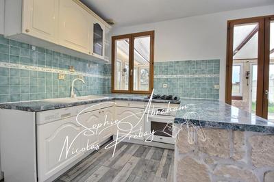 Maison - 110 m² - 5 pièces