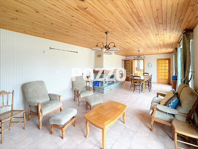 Maison - 99 m² - 5 pièces