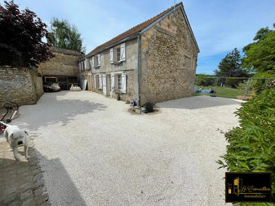 Maison ancienne - 170 m² - 3 pièces