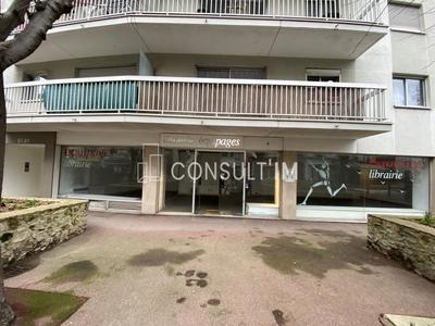 Local commercial - 99 m²