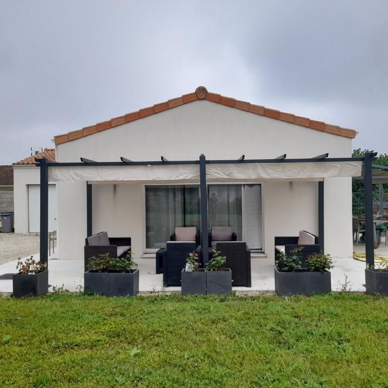 Maison - 93 m² - 4 pièces