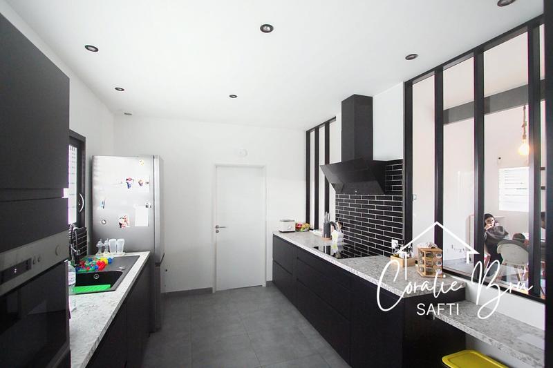 Maison - 108 m² - 5 pièces