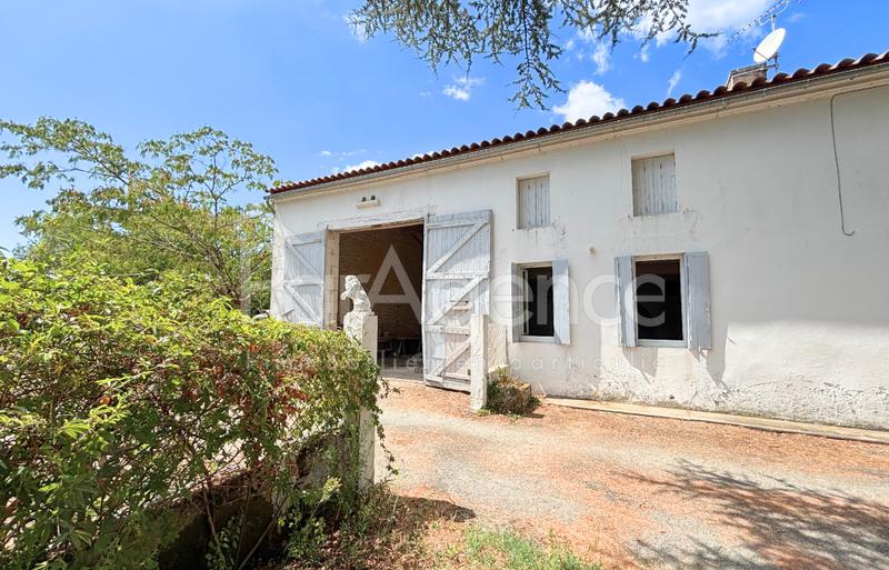 Maison - 253 m² - 14 pièces