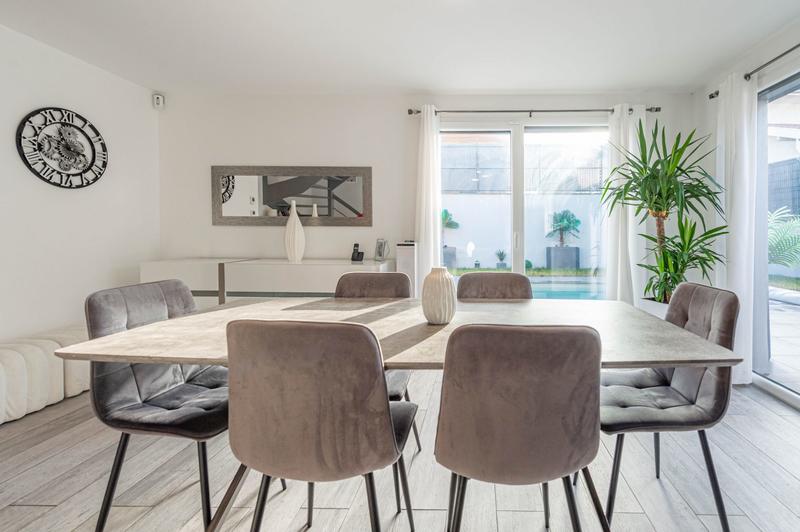 Maison - 91 m² - 4 pièces