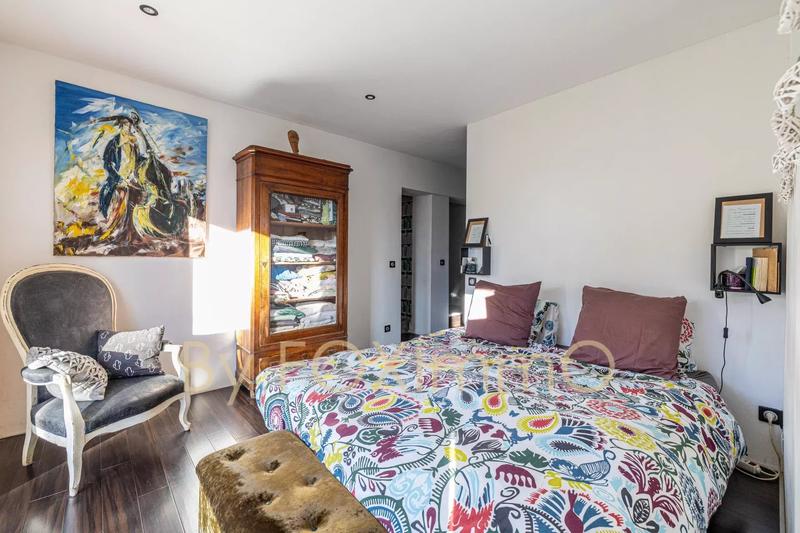 Villa - 195 m² - 8 pièces