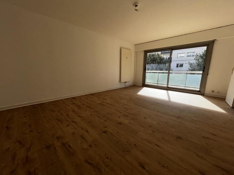 Appartement - 99 m² - 4 pièces