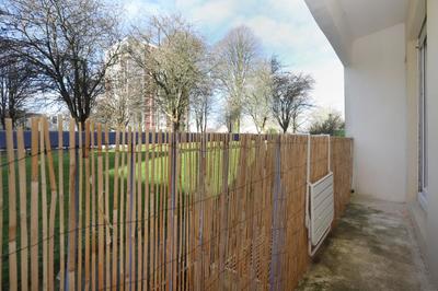 Appartement - 85 m² - 5 pièces