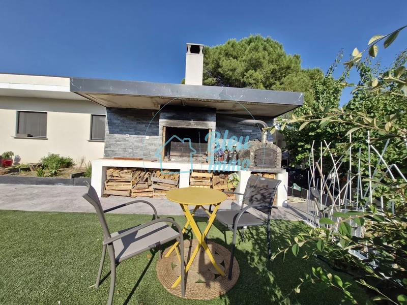 Villa - 180 m² - 5 pièces