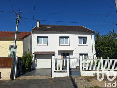 Maison - 200 m² - 8 pièces