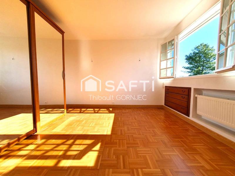 Maison - 170 m² - 7 pièces