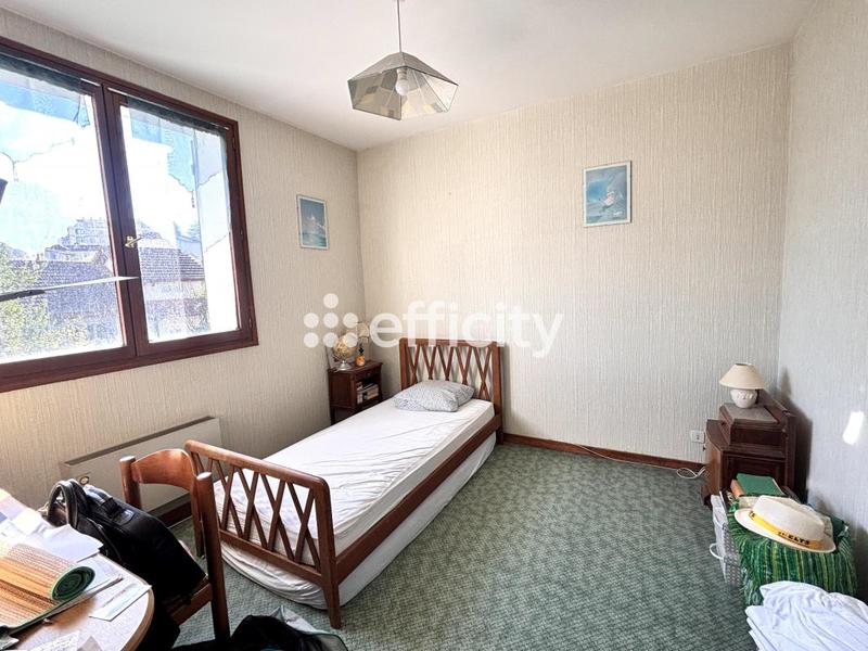 Maison - 104 m² - 5 pièces