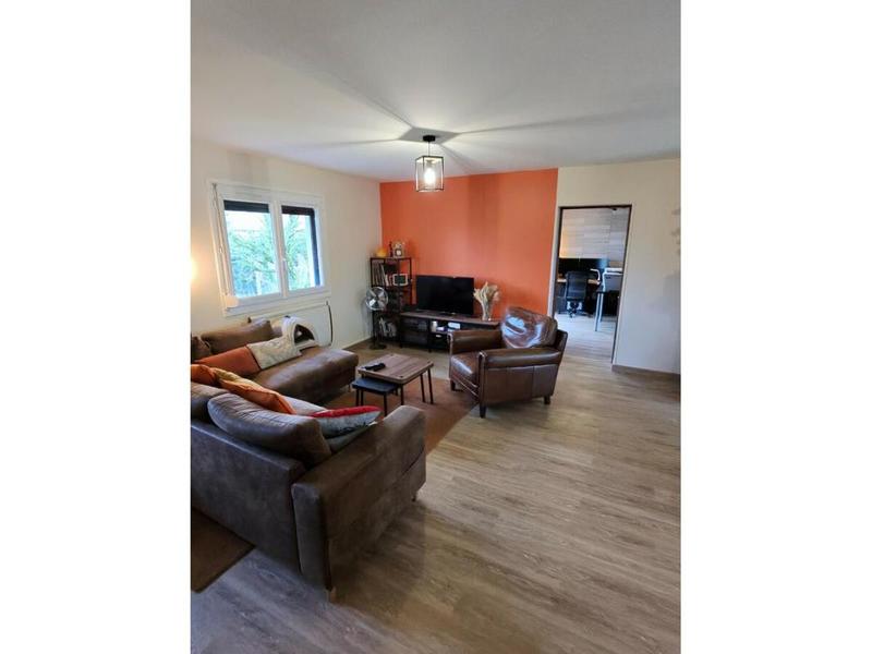 Maison - 106 m² - 7 pièces