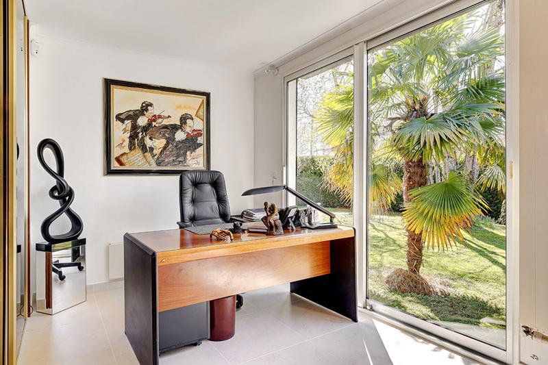 Maison - 214 m² - 7 pièces