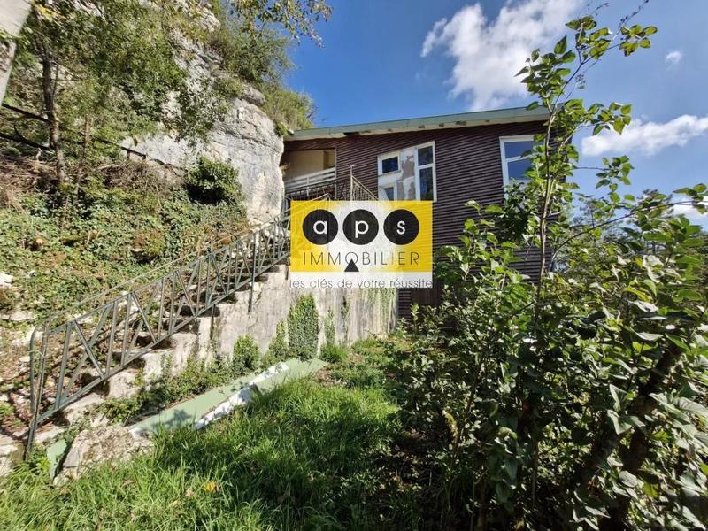 Immeuble - 180 m² - 9 pièces