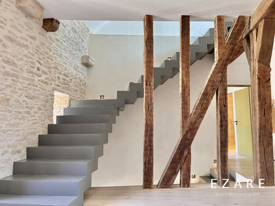 Maison - 600 m² - 13 pièces