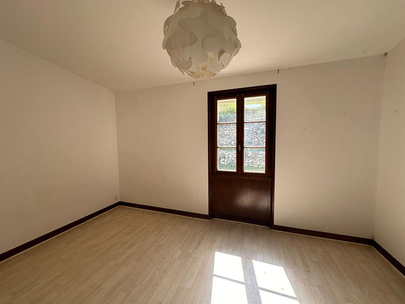 Maison - 184 m² - 7 pièces