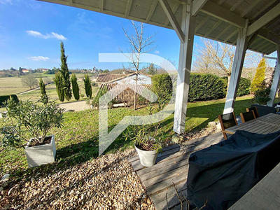 Maison - 150 m² - 5 pièces