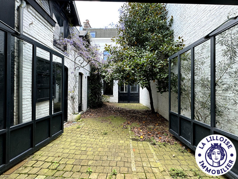 Maison - 194 m² - 3 pièces