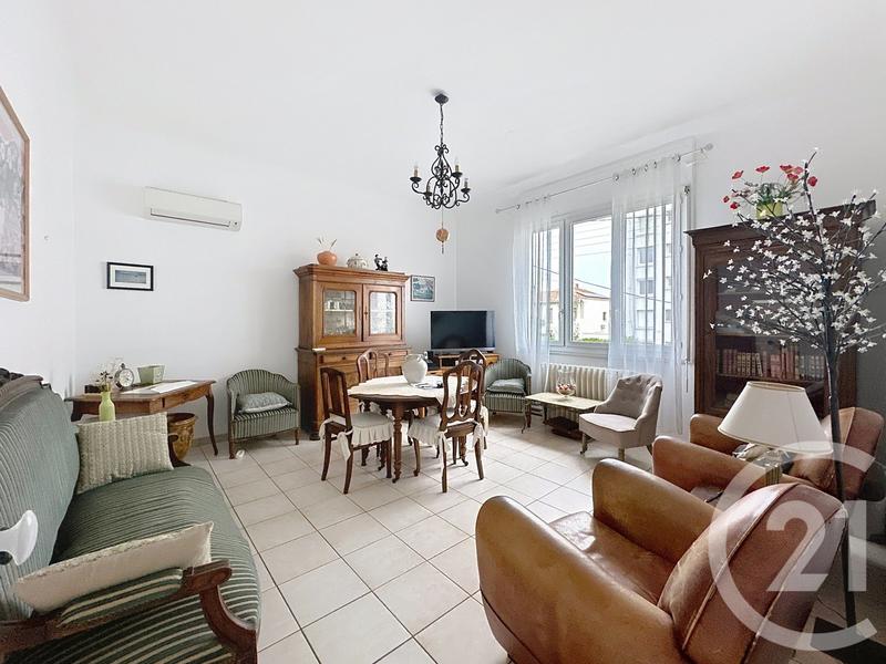 Maison - 146 m² - 6 pièces