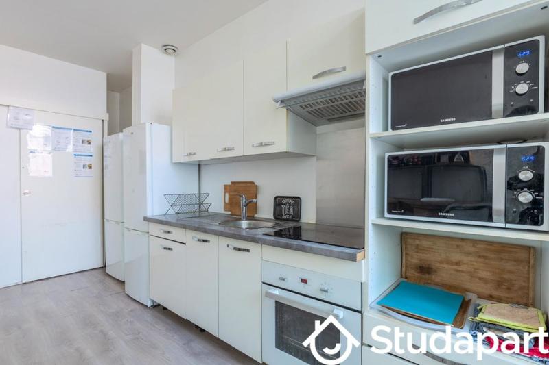 Chambre - 11 m² - 1 pièce