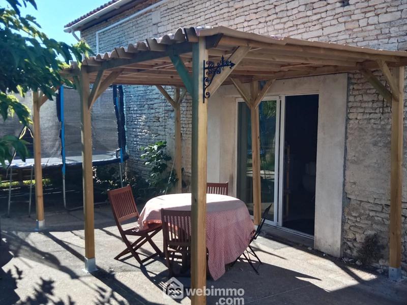 Maison - 244 m² - 8 pièces