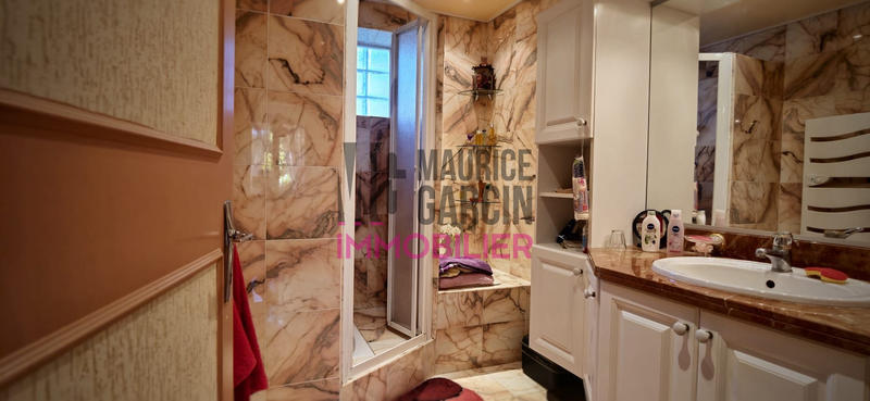 Maison - 98 m² - 4 pièces