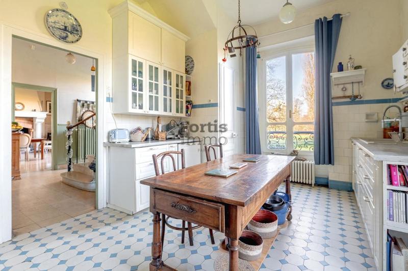 Maison de maîtres - 494 m² - 14 pièces