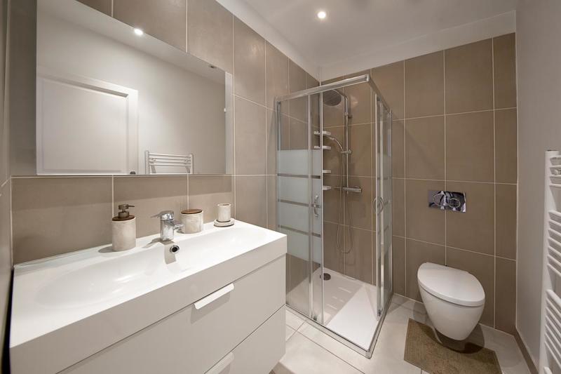 Maison - 350 m² - 5 pièces