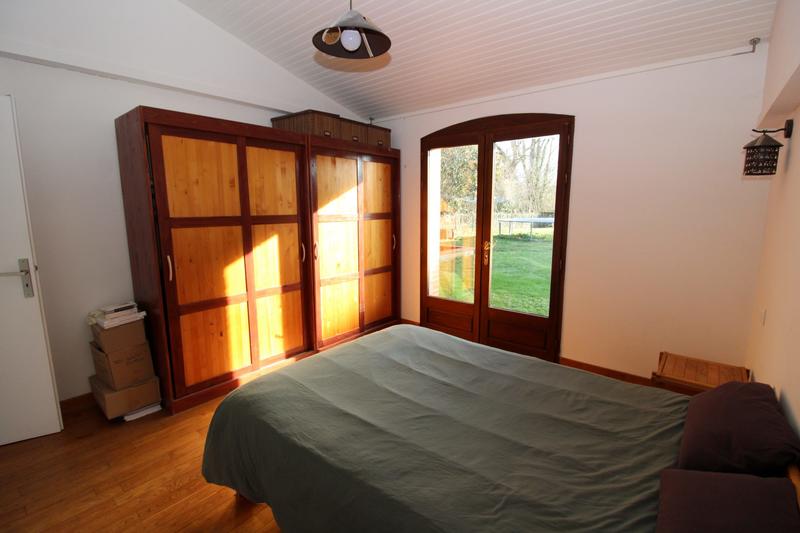 Maison traditionnelle - 211 m² - 8 pièces