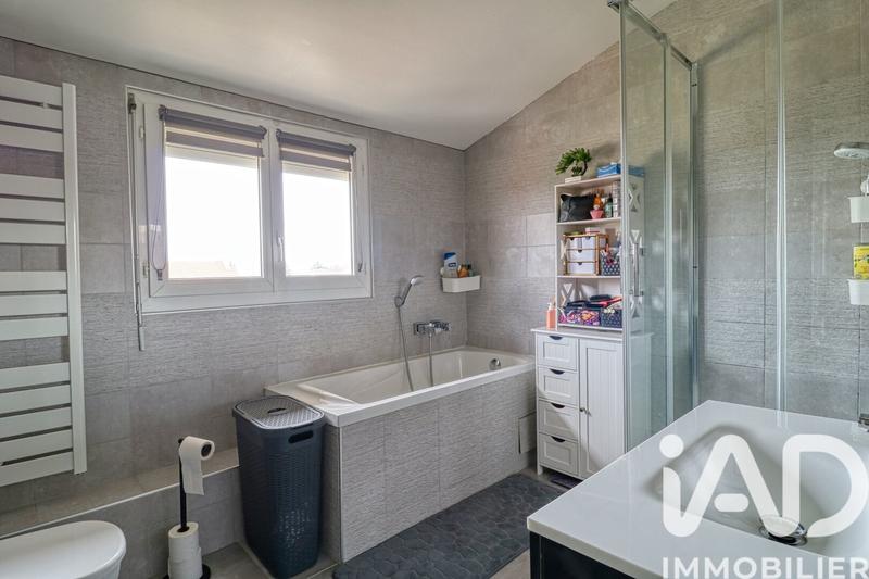Maison - 115 m² - 6 pièces