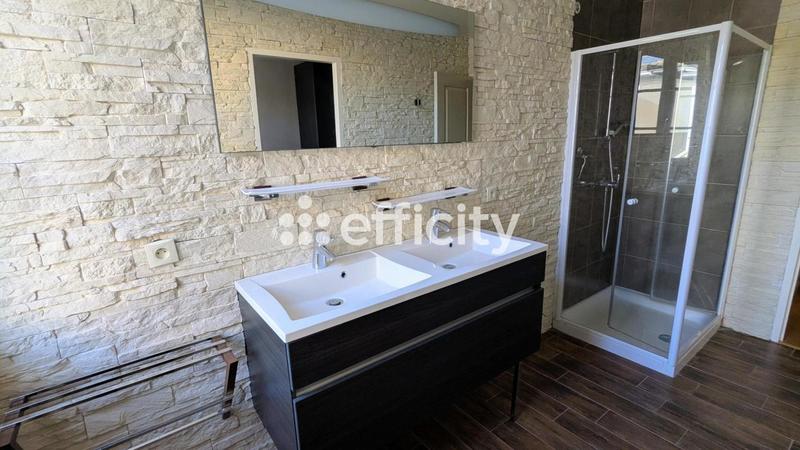 Maison - 179 m² - 6 pièces