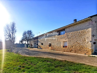 Maison - 251 m² - 7 pièces