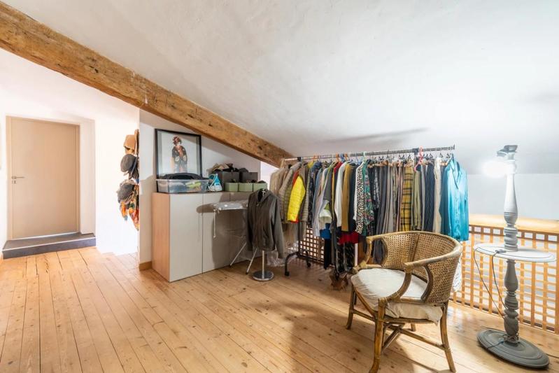 Appartement - 210 m² - 7 pièces