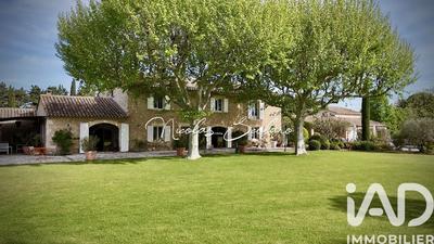 Maison - 310 m² - 8 pièces