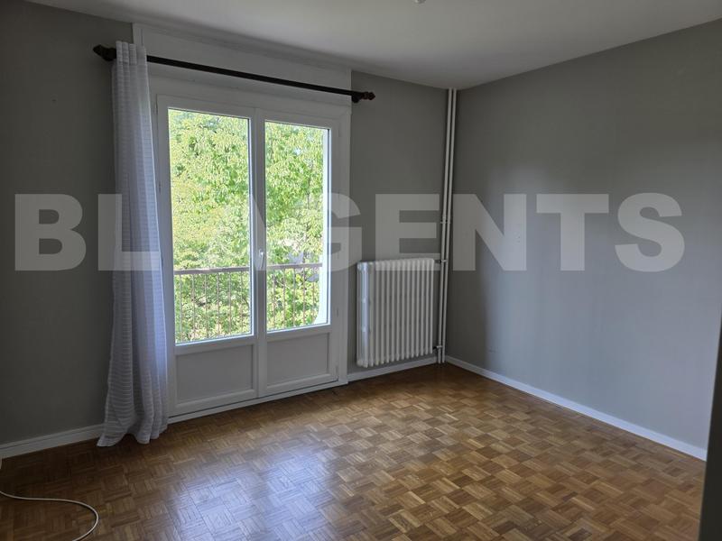 Appartement - 96 m² - 4 pièces