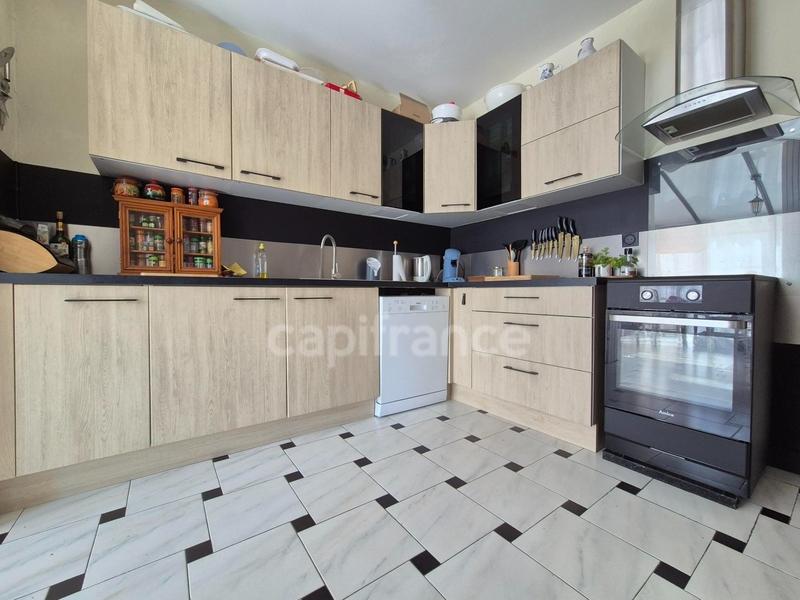 Maison - 190 m² - 7 pièces