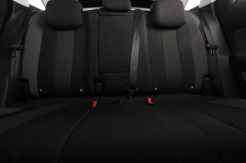 Peugeot 3008 1.5 Blue-HDi Active Business Eat8 130 ch