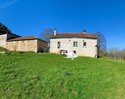 Maison - 200 m² - 6 pièces