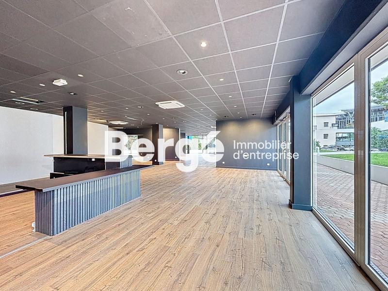 Local commercial - 800 m²