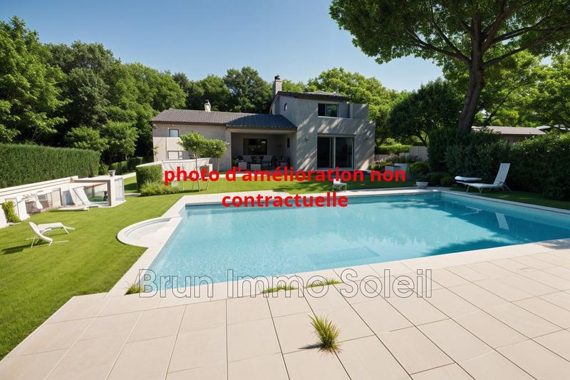 Maison - 202 m² - 8 pièces