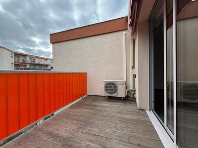 Appartement - 75 m² - 2 pièces