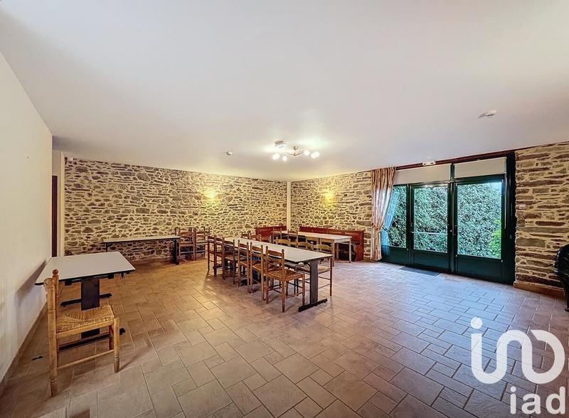 Maison - 340 m² - 15 pièces