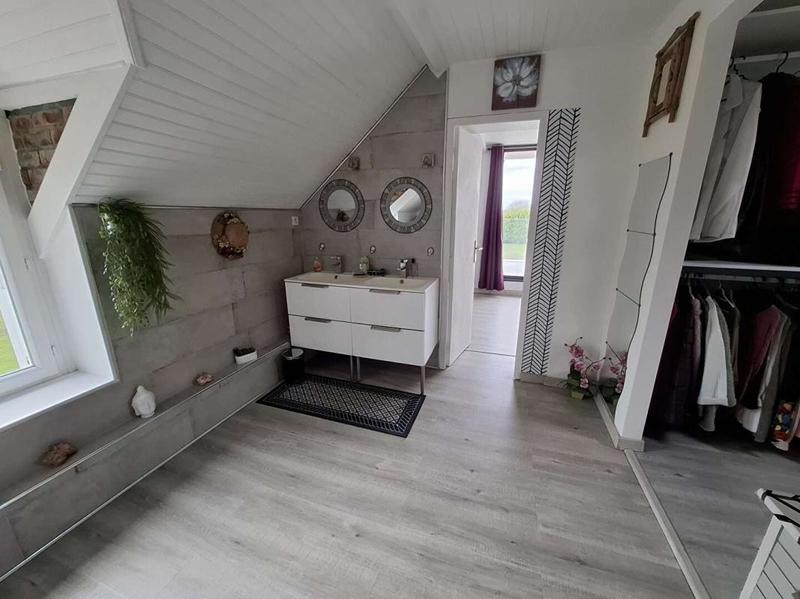 Maison - 147 m² - 8 pièces