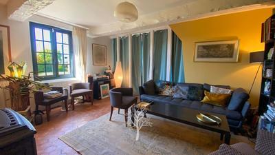 Maison - 200 m² - 8 pièces