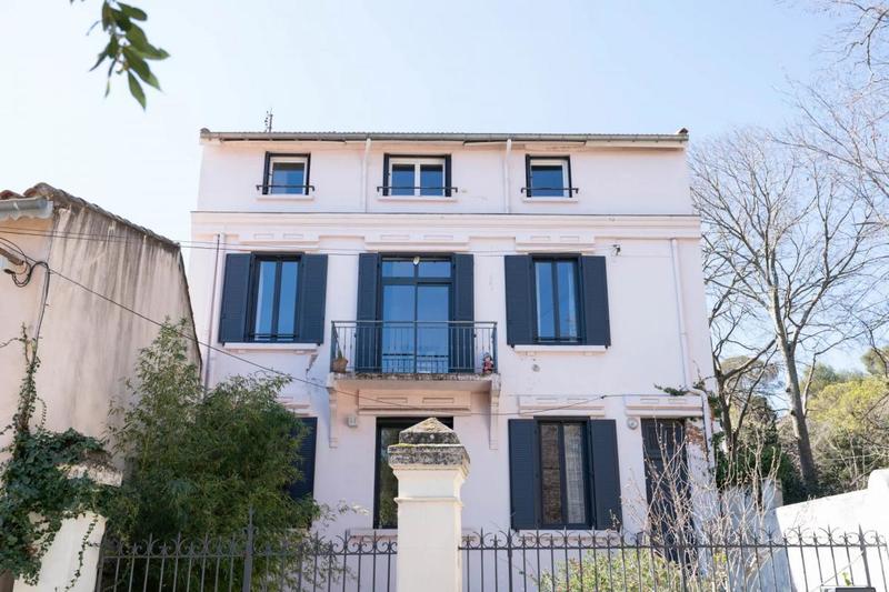 Maison de ville - 191 m² - 8 pièces